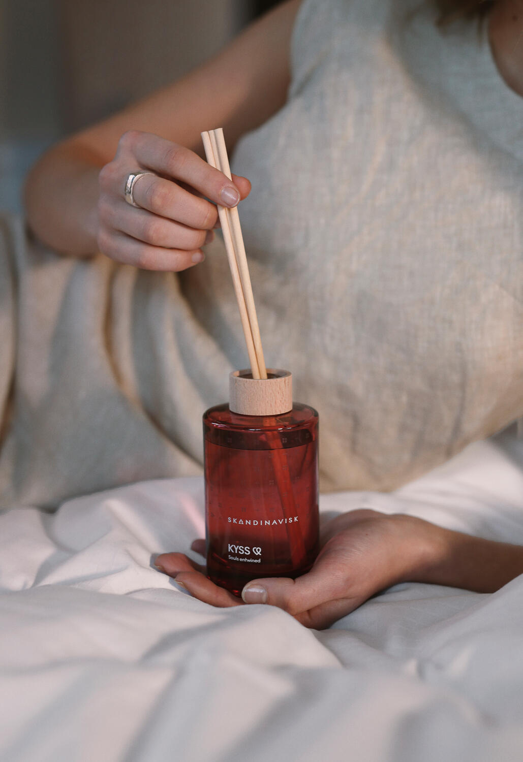 KYSS duftpinde, cherry red - 200ml